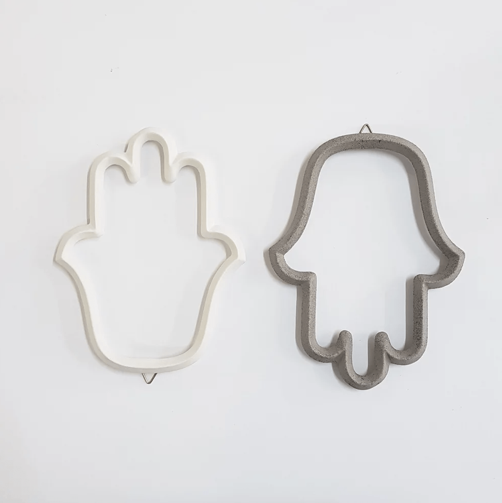 Yahalomis Wall Hamsas Ceramic Wall Hamsa - White or Grey
