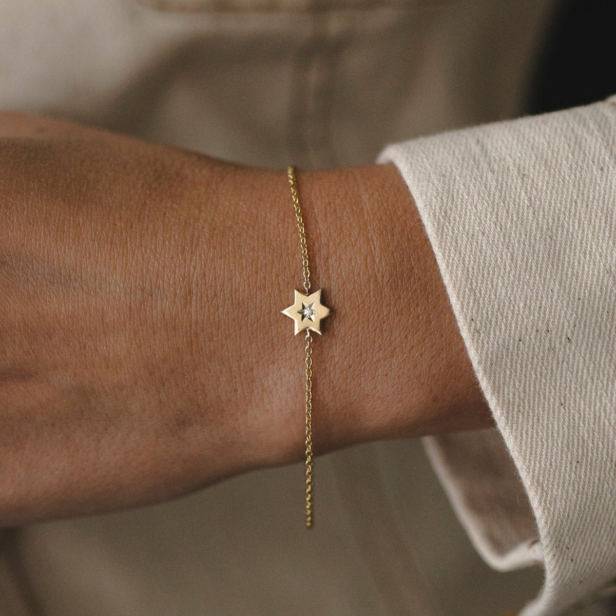 HOTCROWN Bracelets Yellow Gold Gaza Envelope Shield Star of David Bracelet with a Diamond - 14k Yellow, Rose or White Gold