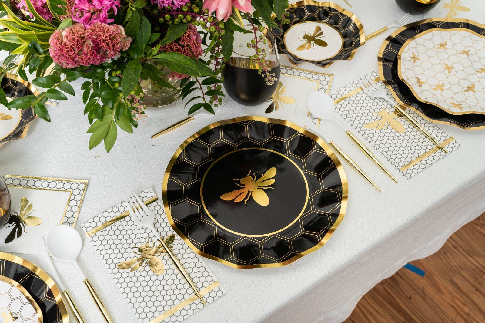 Sophistiplate Napkins Honeybee Paper Guest Towels - Set of 20