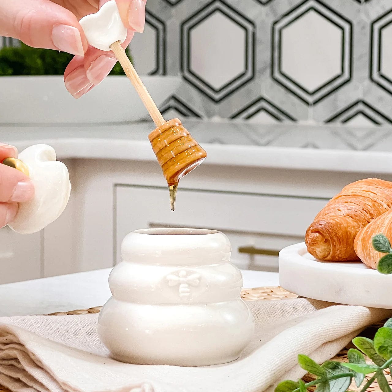 Kate Aspen - Bee Hive Ceramic Mini Honey Jar and Dipper Set - Set of 2 - ModernTribe