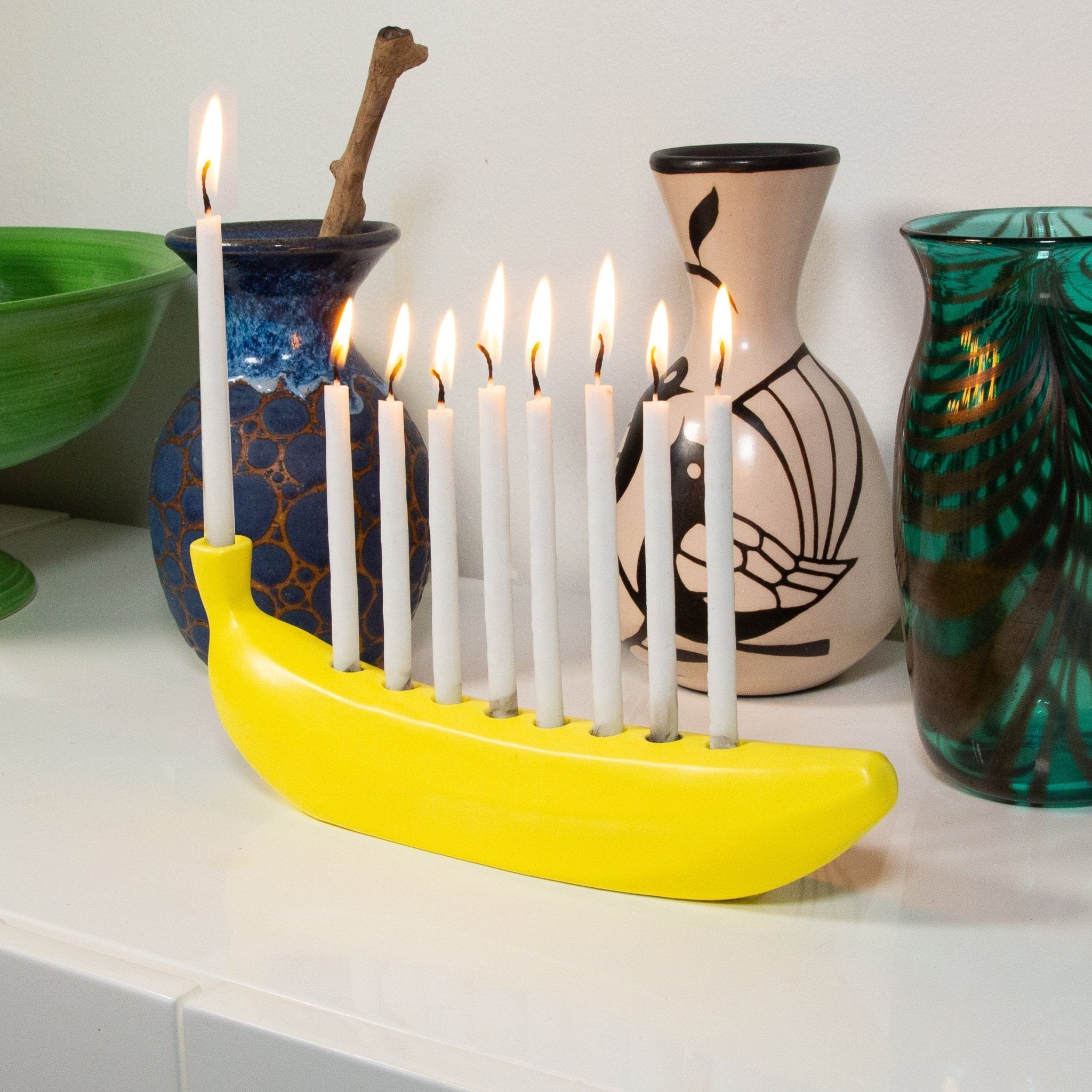 W_924バナナクリームグラデーションネオサイズチベットラムフルスキンウィッグ Banorah - The Ceramic Banana Menorah | ModernTribe