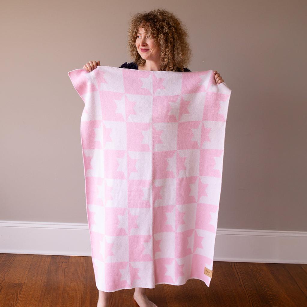 Adara Rituals - Star of David Baby Blanket - Light Pink and White - ModernTribe