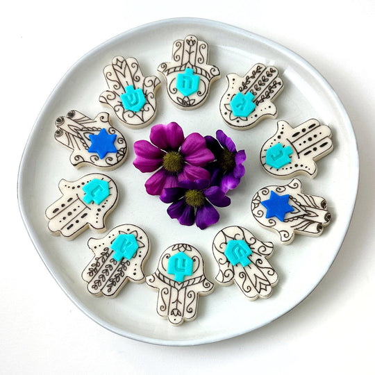 Hanukkah Hamsa Marzipan Placecards