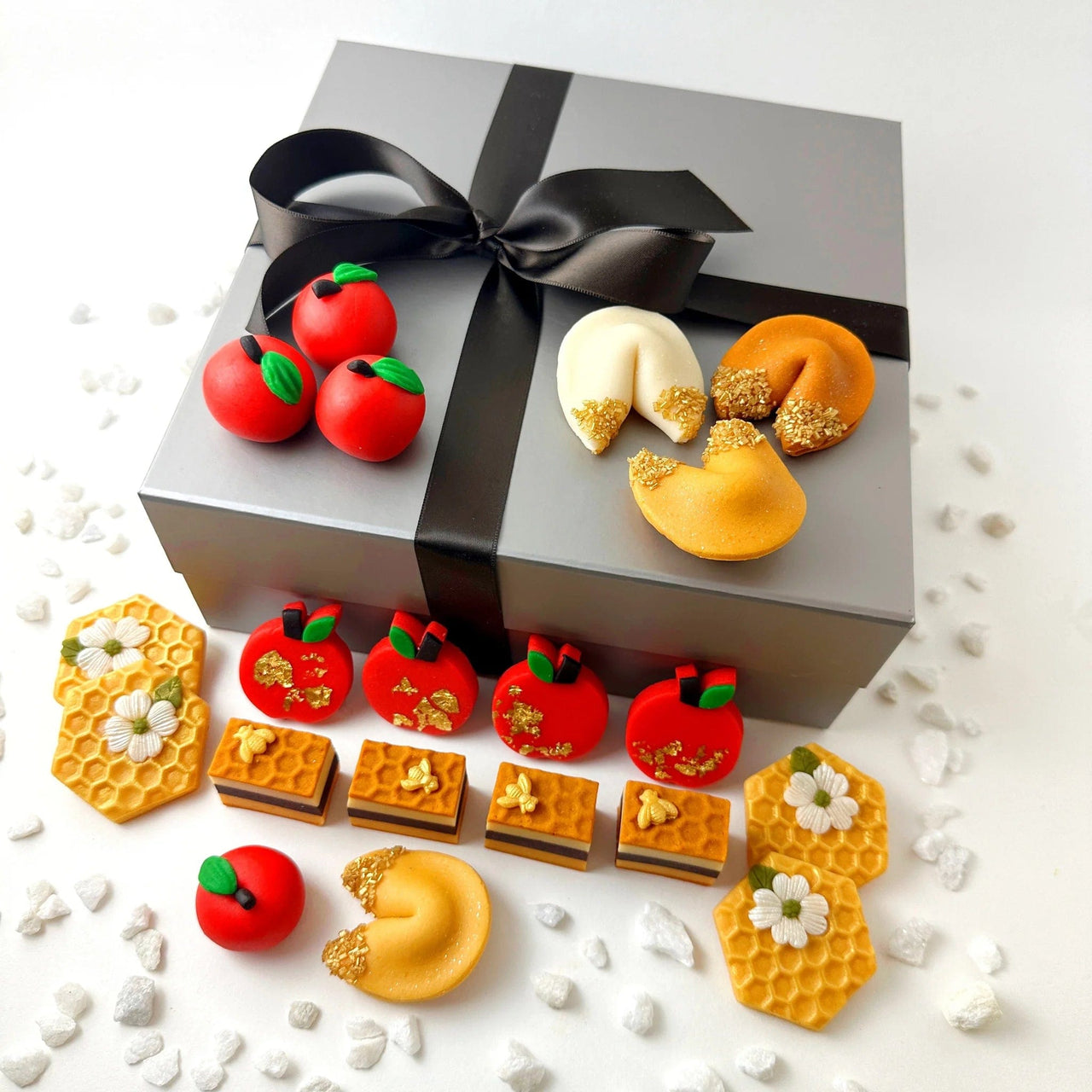 Marzipops - Marzipan Rosh Hashanah Elegant Gift Basket - ModernTribe