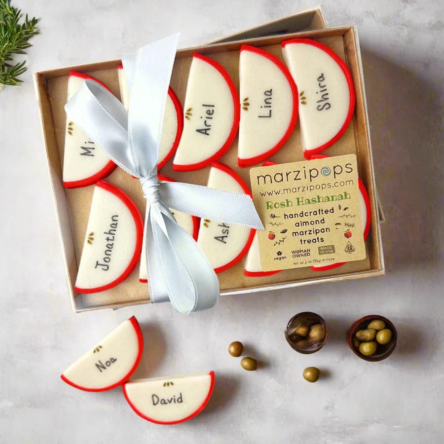 Marzipops - Marzipan Personalized Apple Slices Place Settings - ModernTribe