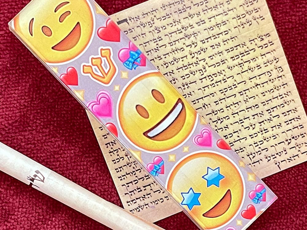 Caspi Cards & Art - Smiley Hearts Emojis Mezuzah - ModernTribe
