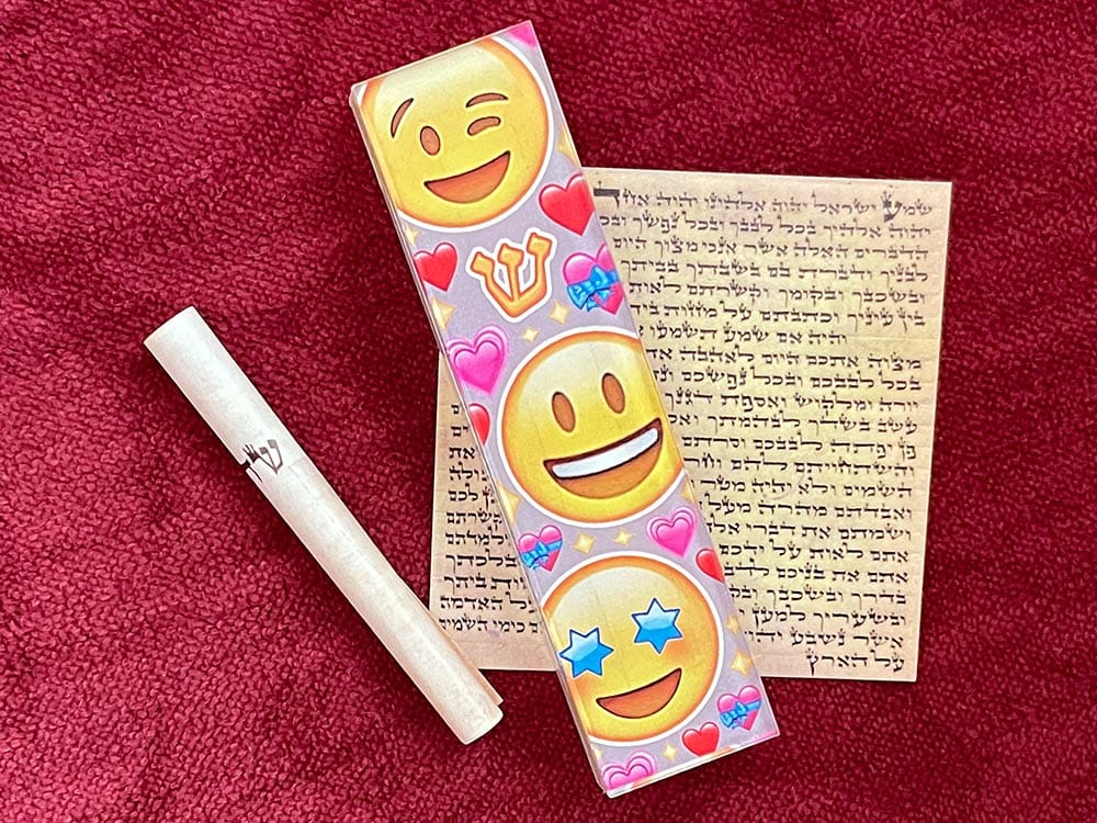 Caspi Cards & Art - Smiley Hearts Emojis Mezuzah - ModernTribe