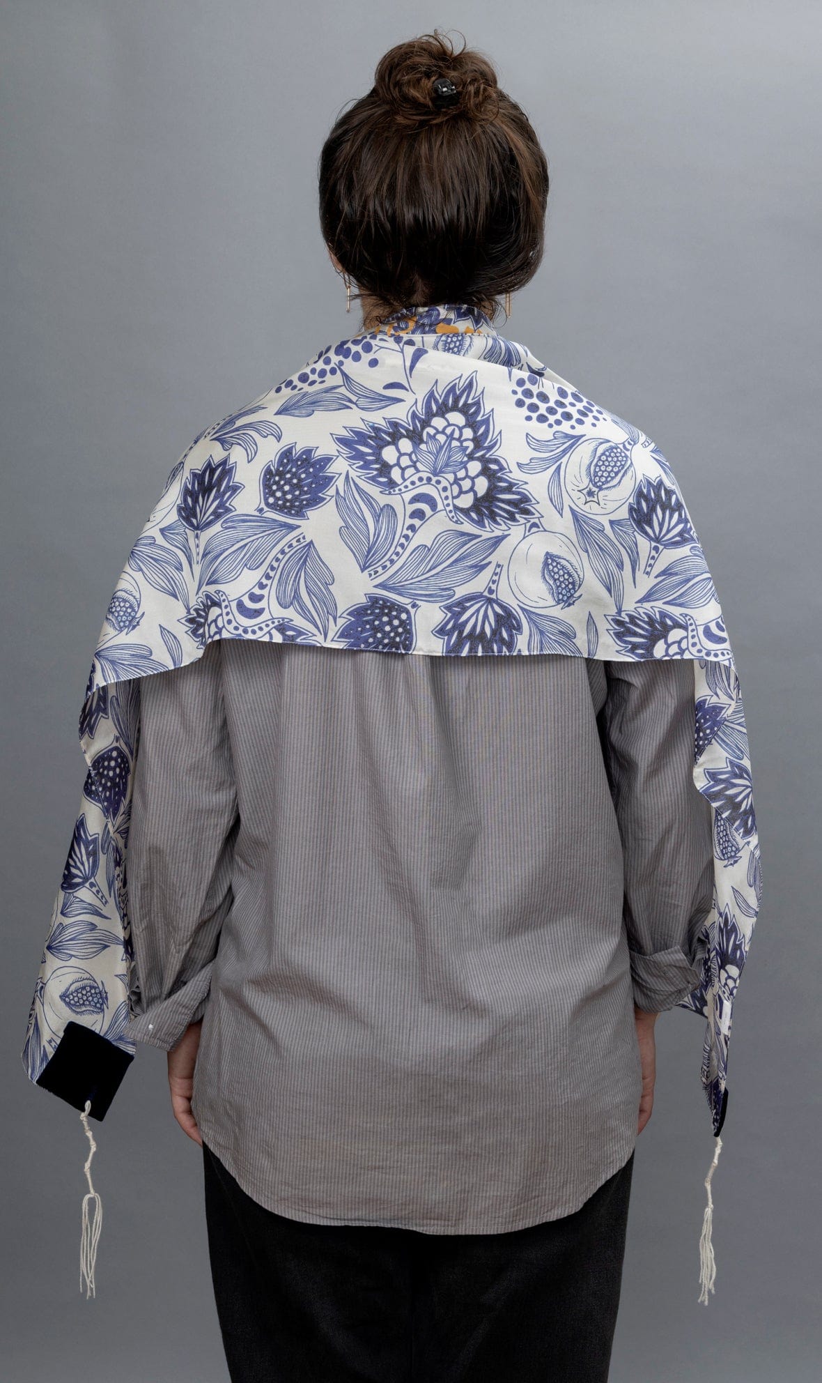 Elly Bovarnick Studios - Navy Blue Pomegranates Silk and Velvet Tallit - ModernTribe