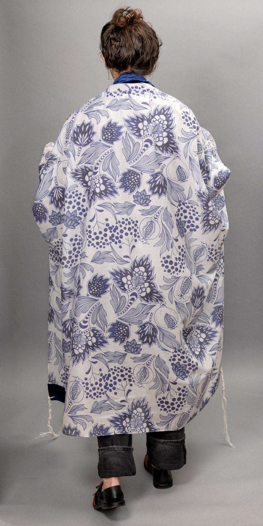 Elly Bovarnick Studios - Navy Blue Pomegranates with Cotton Velvet Tallit - ModernTribe