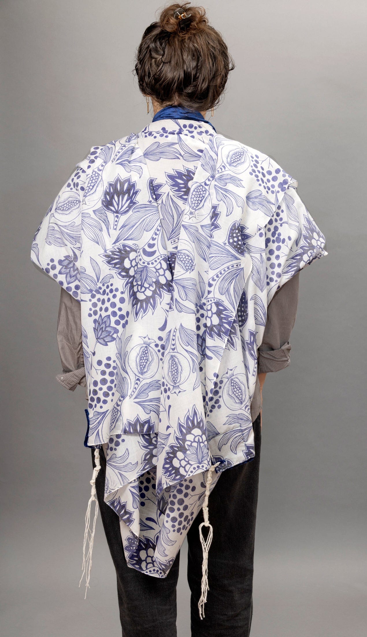 Elly Bovarnick Studios - Navy Blue Pomegranates with Cotton Velvet Tallit - ModernTribe