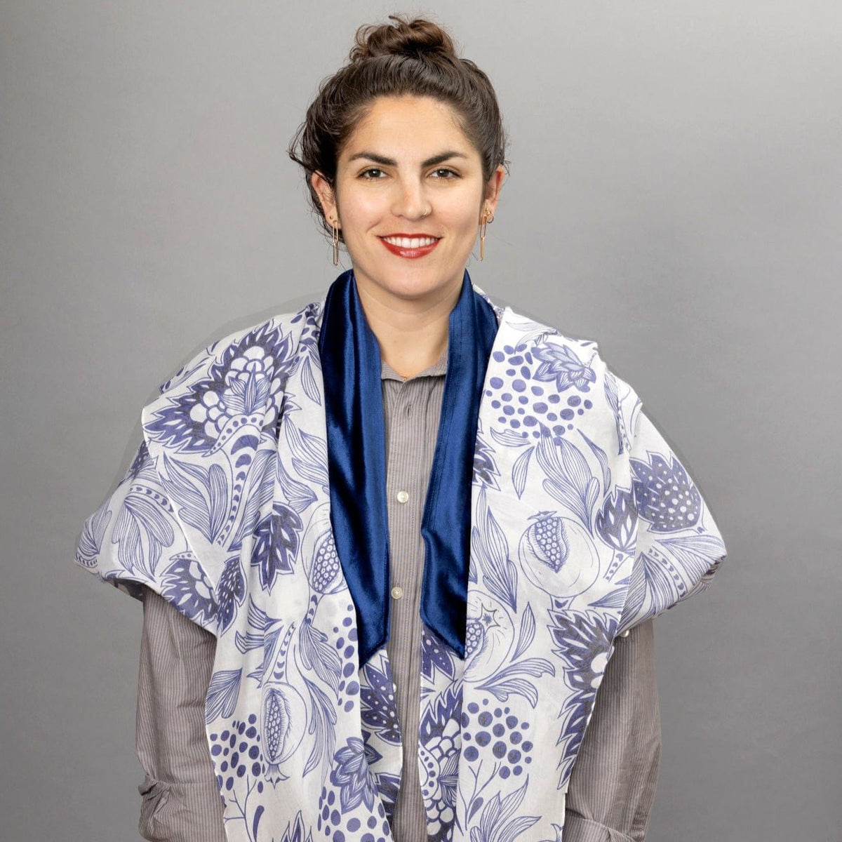 Elly Bovarnick Studios - Navy Blue Pomegranates with Cotton Velvet Tallit - ModernTribe