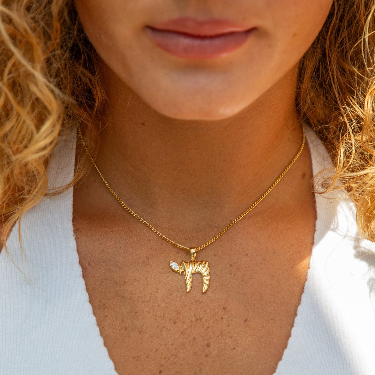 Les Petit Jewels Necklaces Eden Chai Necklace - 14k Gold