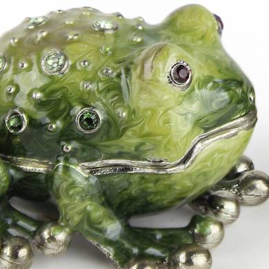 Quest Collection - Hand - Painted Plague Frogs Salt and Pepper Set - ModernTribe
