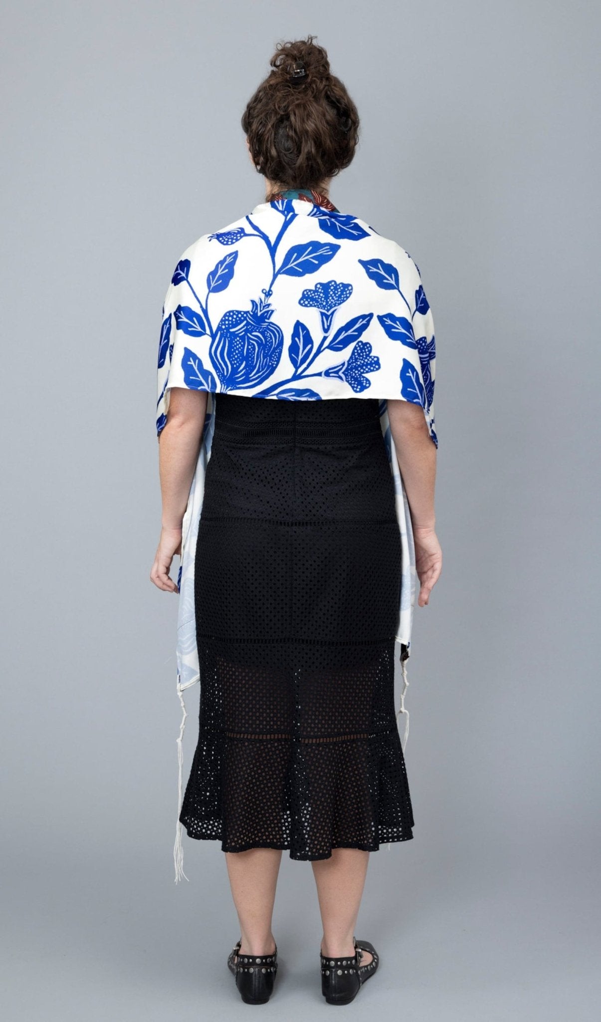 Elly Bovarnick Studios - Blue and White Pomegranate Satin Tallit - ModernTribe