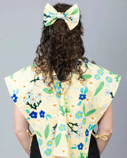 Elly Bovarnick Studios Tallises Hands-Free Yellow Floral Tallit, Hair Bow and Bag