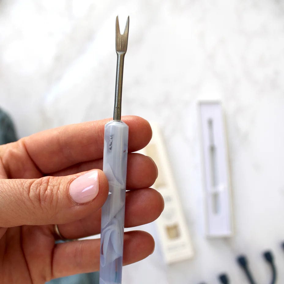 Modern Mitzvah - The Ezzie Menorah Pick - ModernTribe