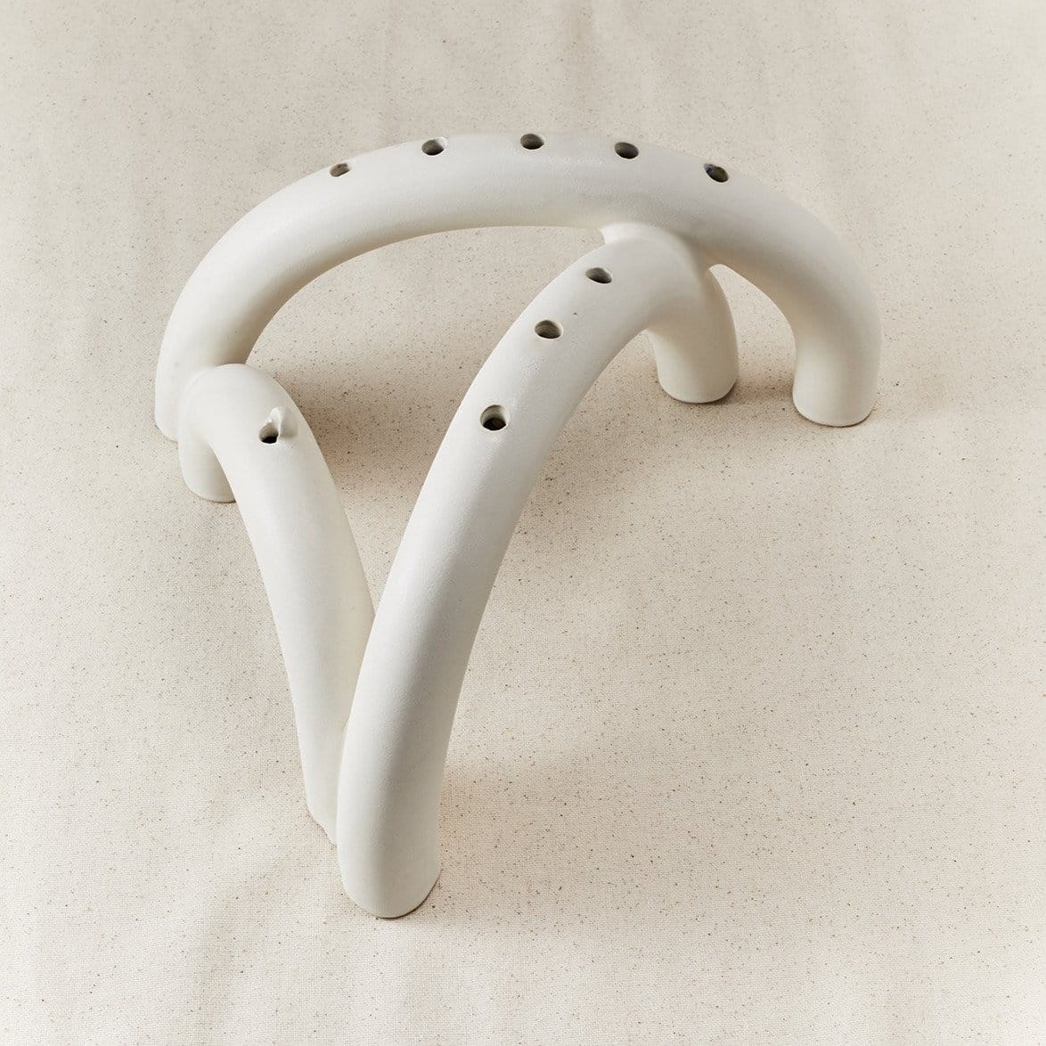 dumæ - Shana Menorah by Style Union Home - Blanc or Noir Blanc - ModernTribe