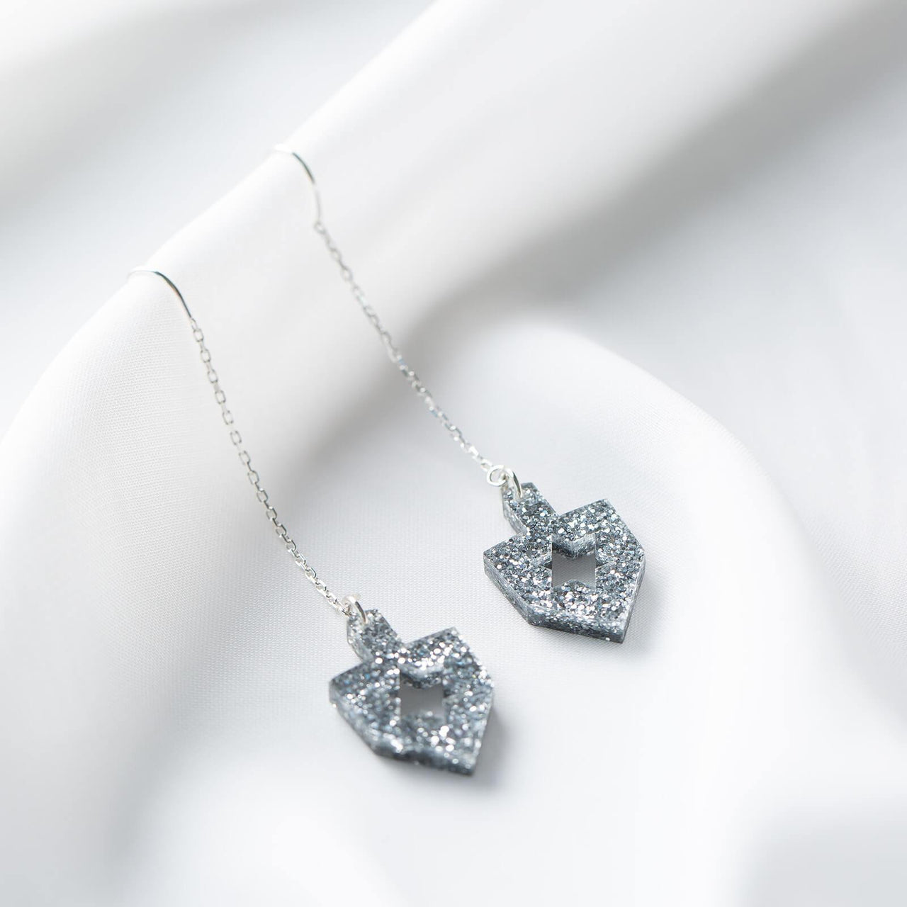 Ariel Tidhar - Dreidel Threader Earrings - Silver Glitter - ModernTribe