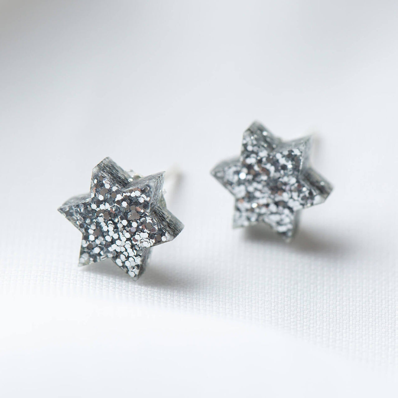 Ariel Tidhar - Mini Magen Studs - Silver Glitter - ModernTribe