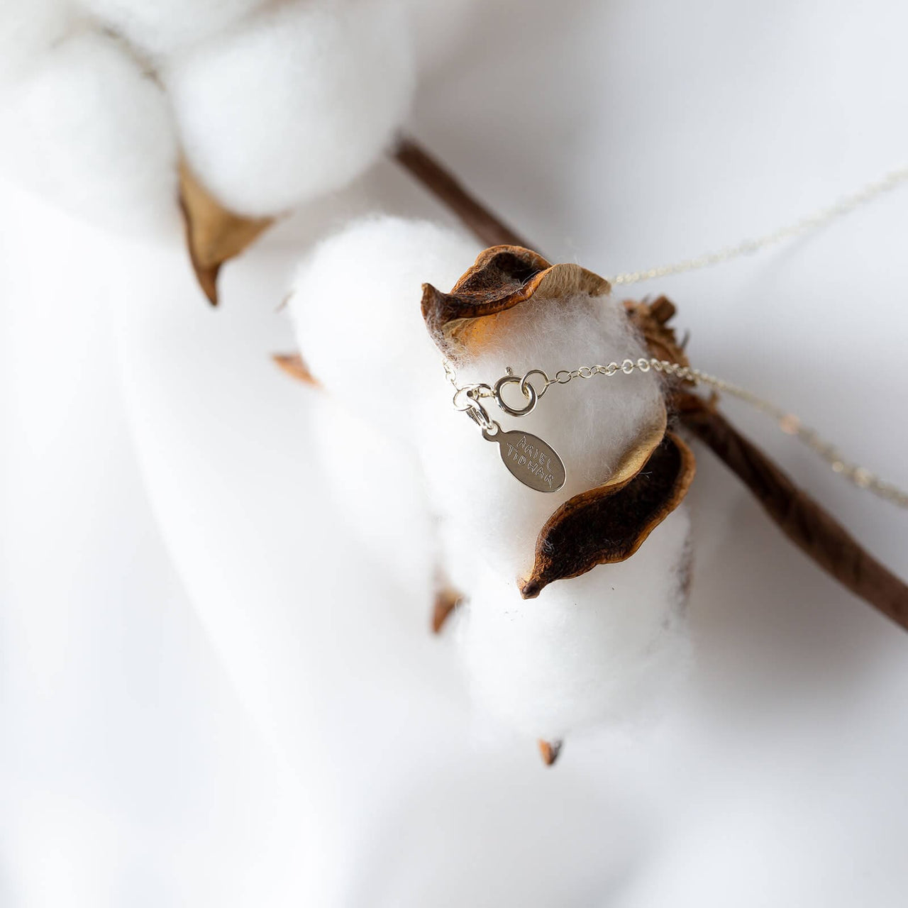 Ariel Tidhar - Petite Floating Magen Necklace - Silver Fleck - ModernTribe
