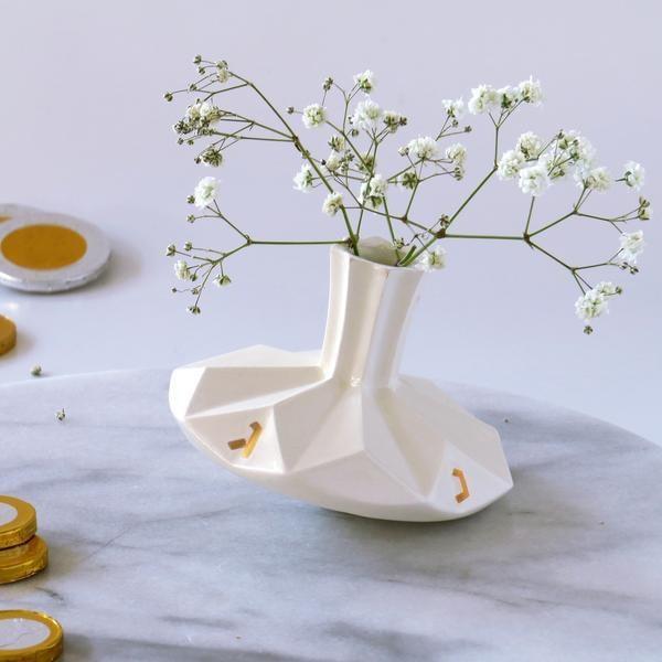 Studio Armadillo - Origami Dreidel Vase - White and Gold - ModernTribe