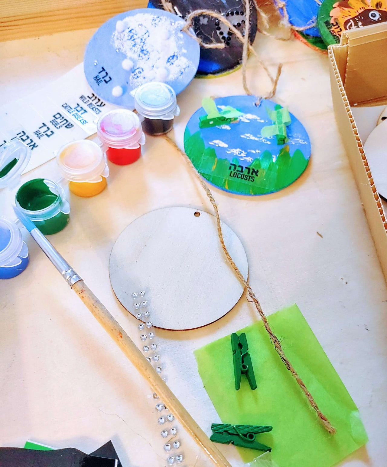 Eclectic Judaica - 10 Plagues Art Kit - ModernTribe