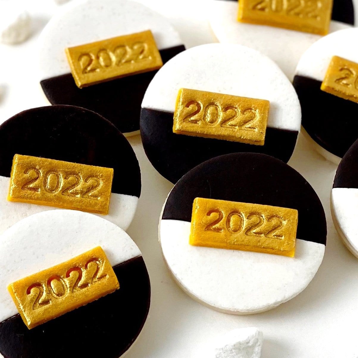 Marzipops - Marzipan 2022 New Year's Black & White Cookies - ModernTribe