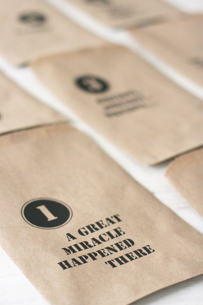 Chai and Home - Hanukkah Countdown Bags - Set of 8 - ModernTribe