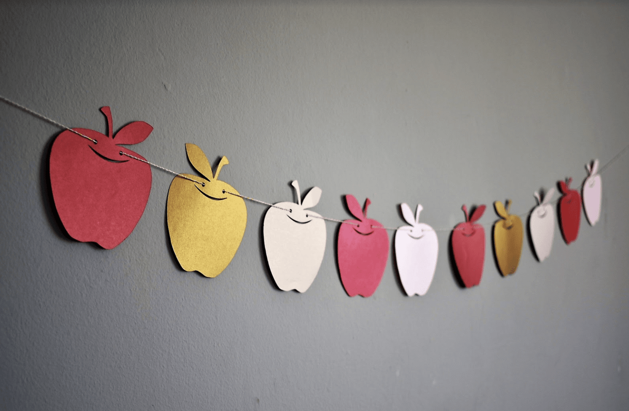 The KitCut - Apples New Year Garland - ModernTribe