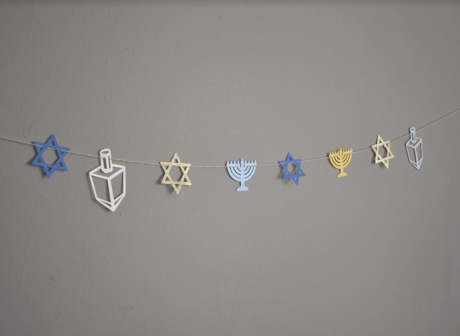 The KitCut Decorations Gold Mini Hanukkah Garland - Silver or Gold