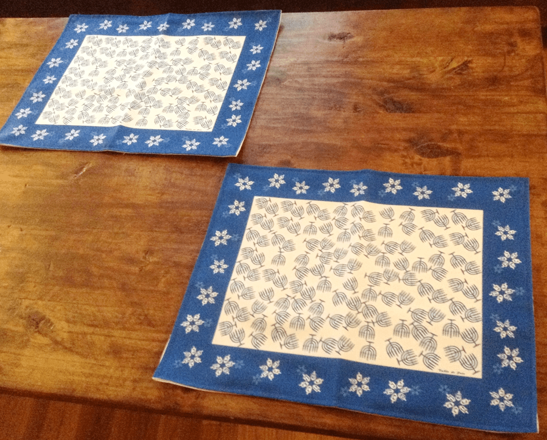 Table de Joie - Dreidel Placemats - ModernTribe