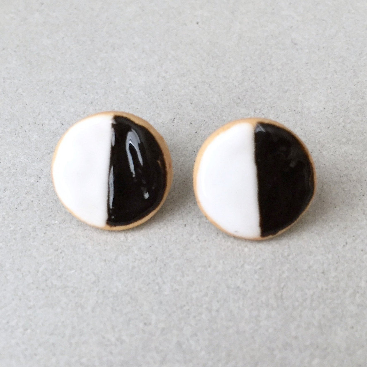 Sweet Stella - Black & White Cookie Stud Earrings - ModernTribe