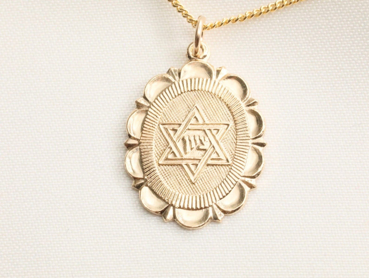 ModernTribe - Star of David Gold Medallion Necklace - ModernTribe
