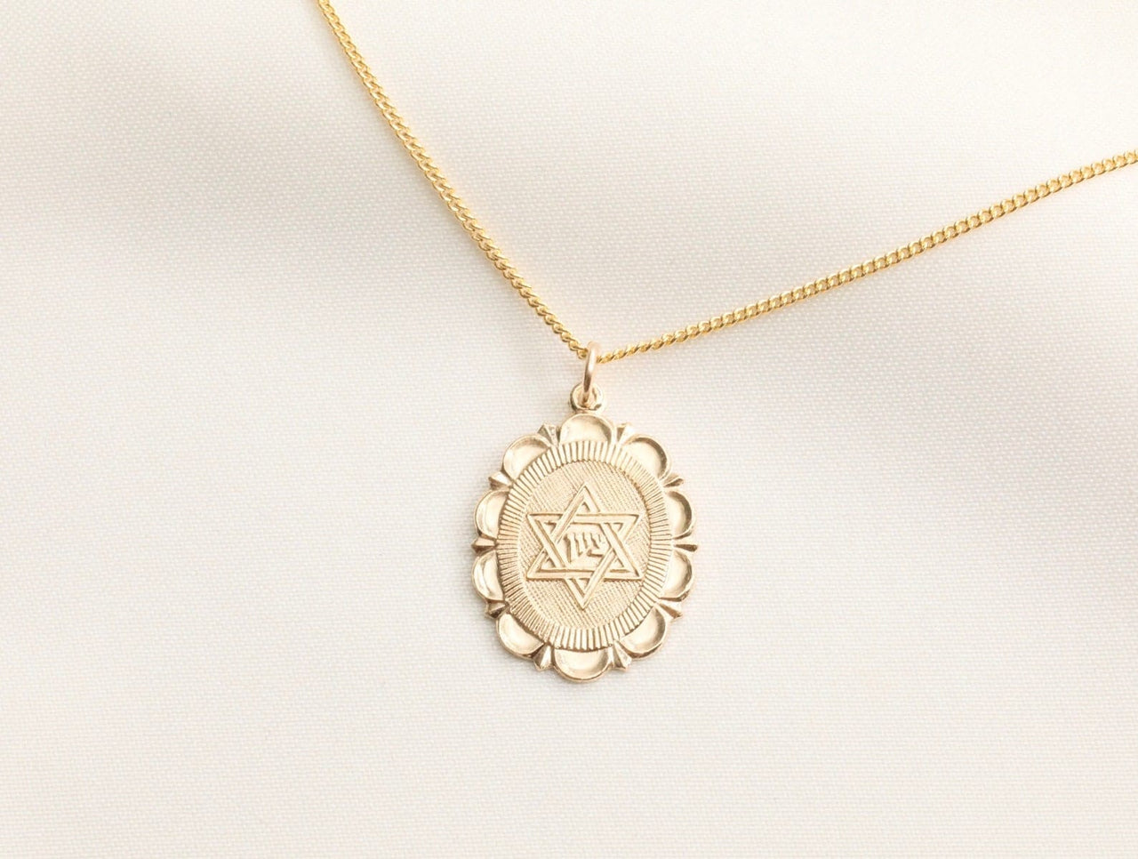 ModernTribe - Star of David Gold Medallion Necklace - ModernTribe